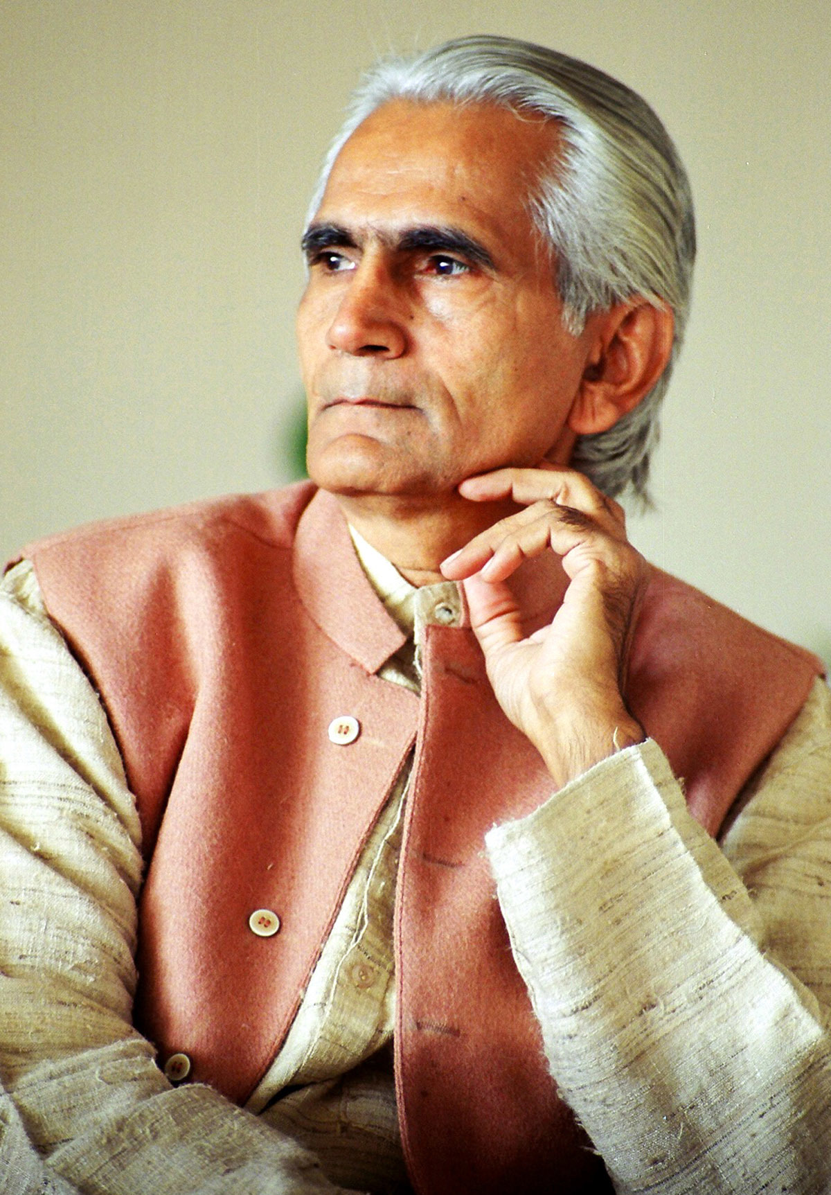 – રઘુવીર ચૌધરી